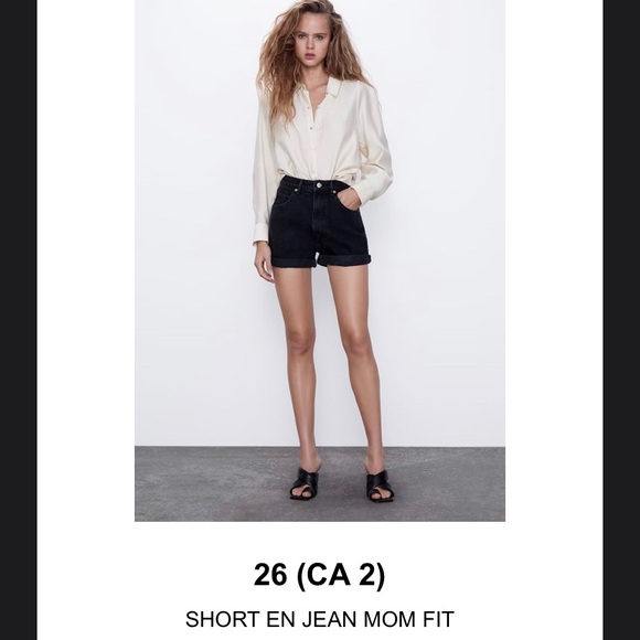 Black high waisted jean shorts, « mom fit » - Picture 4 of 4